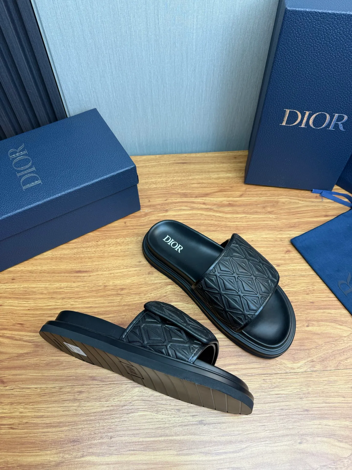 Men's shoes 280💰 Dior. Men's slippers🩴Official website 1:1 production 38-45 yards 45 46 🉑️Customized original material shipped✅